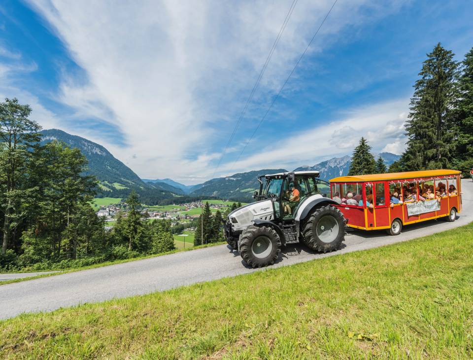 Traktorfahrt vom Gruberhof - Bergdoktor Tour
